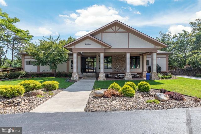 203 NORTHWOOD CIR, Cross Junction, VA 22625