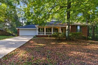 185 Oaklawn Dr., Petal, MS 39465