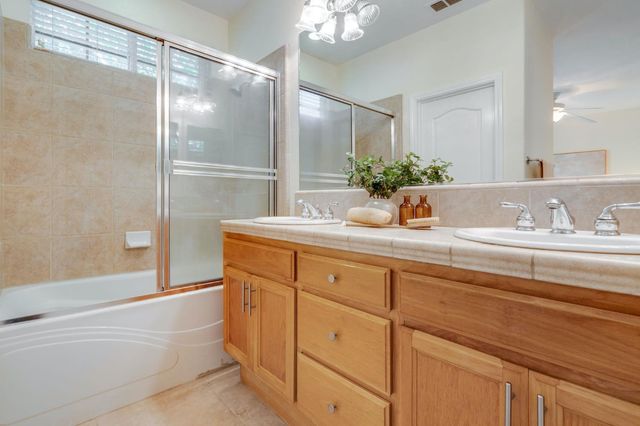 401 Bankside Way, Sacramento, CA 95835