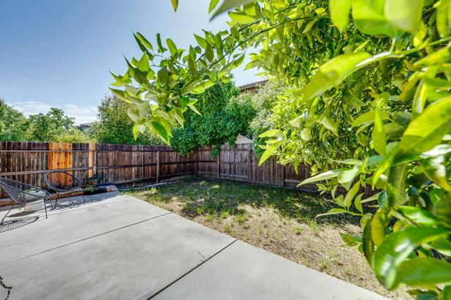 401 Bankside Way, Sacramento, CA 95835