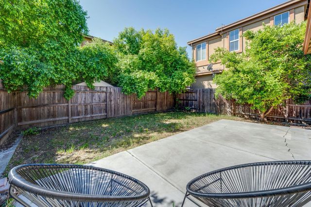 401 Bankside Way, Sacramento, CA 95835