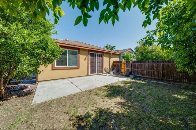401 Bankside Way, Sacramento, CA 95835
