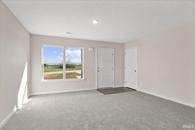 928 N Polk Drive, Oakland City, IN 47660