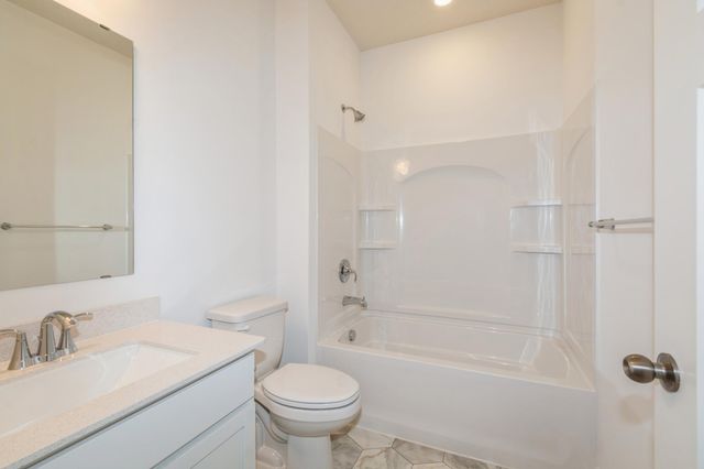 7625 Swan Street, Lino Lakes, MN 55038