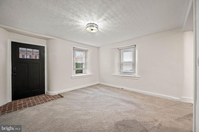 325 W CHESTNUT ST, West Chester, PA 19380