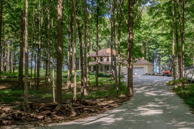 6361 E State Rd 2, Rolling Prairie, IN 46371