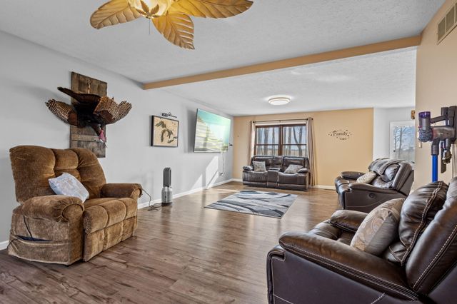 6361 E State Rd 2, Rolling Prairie, IN 46371