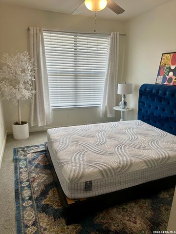 7342 Oak Manor Dr Apt 7107, San Antonio, TX 78229