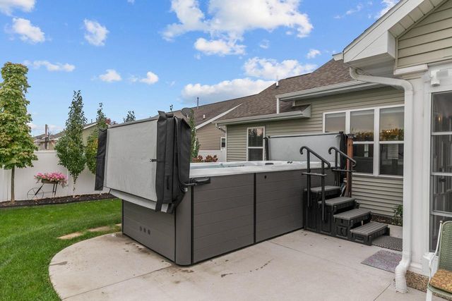 N9074 PAPERMAKER, Menasha, WI 54952