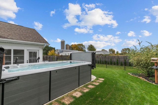 N9074 PAPERMAKER, Menasha, WI 54952