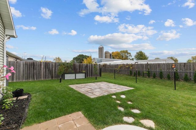 N9074 PAPERMAKER, Menasha, WI 54952