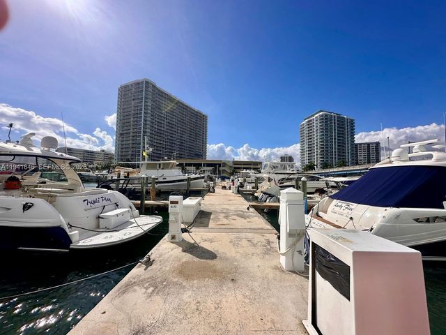 7601 E Treasure Dr, North Bay Village, FL 33141