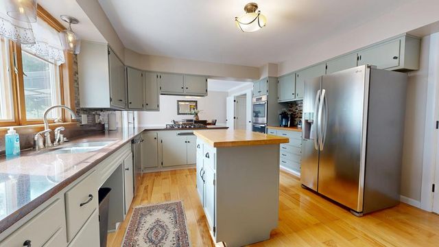 655 Woodhill Rd, Mansfield, OH 44907