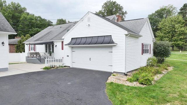 655 Woodhill Rd, Mansfield, OH 44907