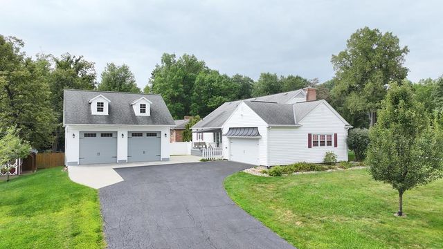 655 Woodhill Rd, Mansfield, OH 44907