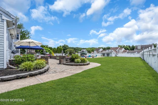 19 Assateague Road, Howell, NJ 07731