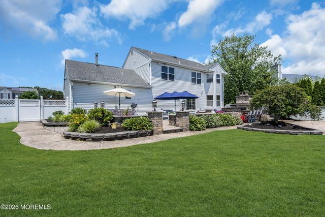 19 Assateague Road, Howell, NJ 07731