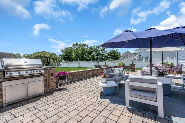 19 Assateague Road, Howell, NJ 07731