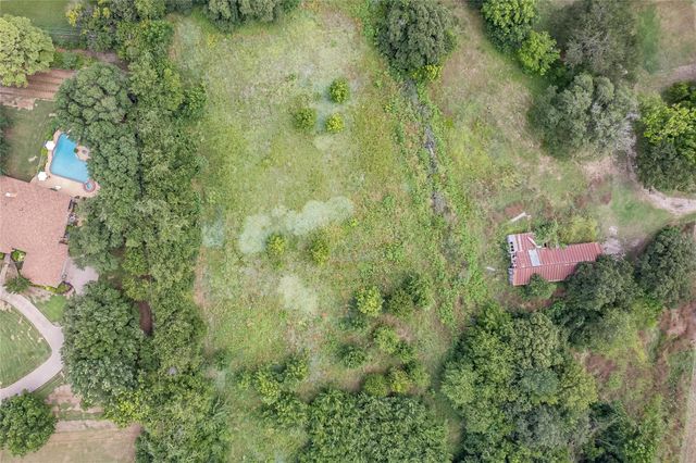 4001 Curry Road, Arlington, TX 76001