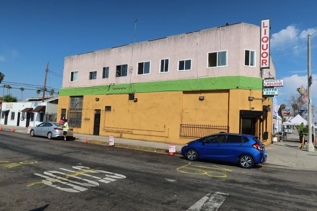 2829 W Jefferson, Los Angeles, CA 90018