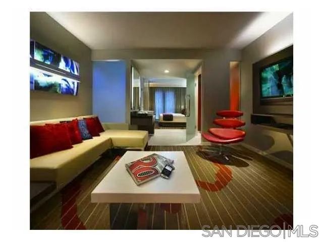 207 5Th Ave 701, San Diego, CA 92101