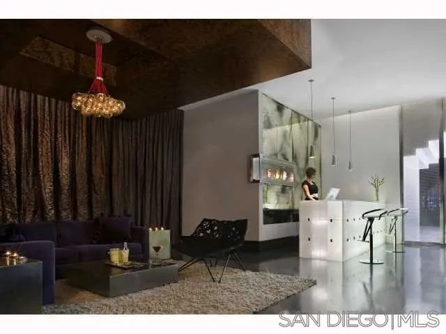 207 5Th Ave 701, San Diego, CA 92101