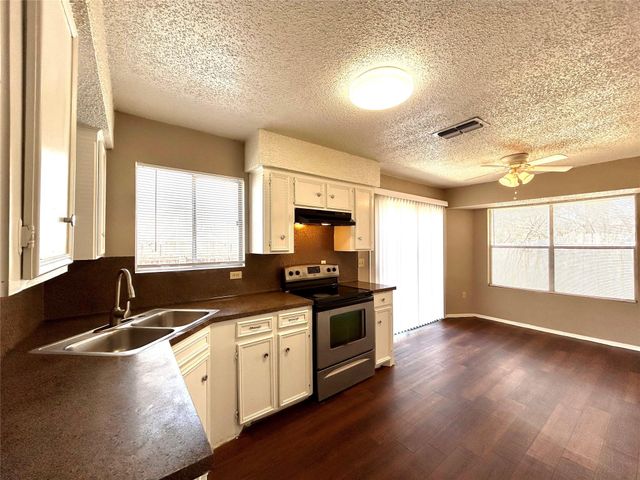 1502 No Mor CV A, Austin, TX 78758