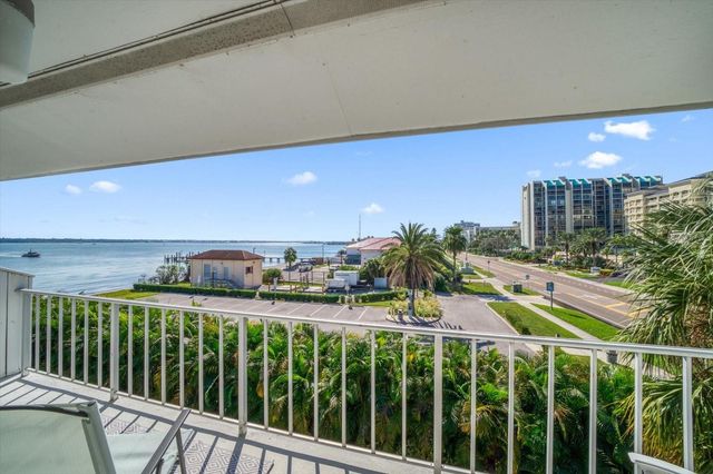 1351 GULF BOULEVARD 219, Clearwater Beach, FL 33767