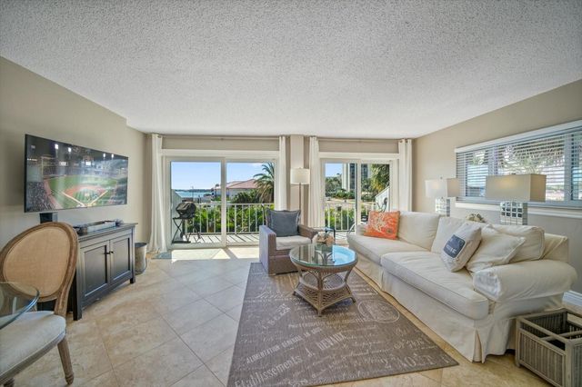 1351 GULF BOULEVARD 219, Clearwater Beach, FL 33767