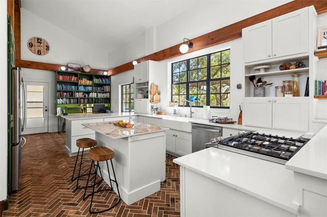 16201 Westview TRL, Austin, TX 78737