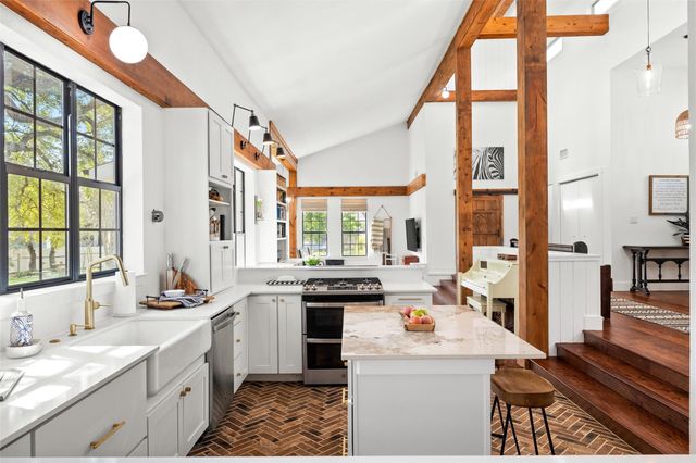 16201 Westview TRL, Austin, TX 78737