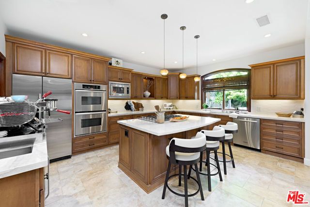 4136 Michael Avenue, Los Angeles, CA 90066