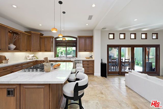 4136 Michael Avenue, Los Angeles, CA 90066