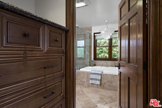 4136 Michael Avenue, Los Angeles, CA 90066