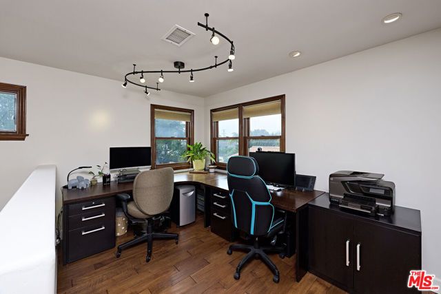 4136 Michael Avenue, Los Angeles, CA 90066