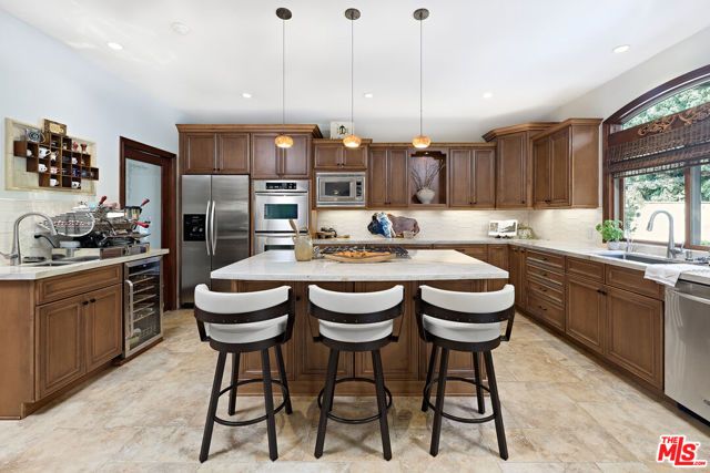 4136 Michael Avenue, Los Angeles, CA 90066