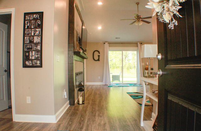 387 Blue Rock Dr., Longs, SC 29568