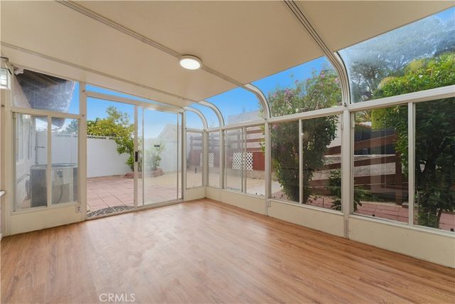 15863 foothill, Rancho Cascades, CA 91342