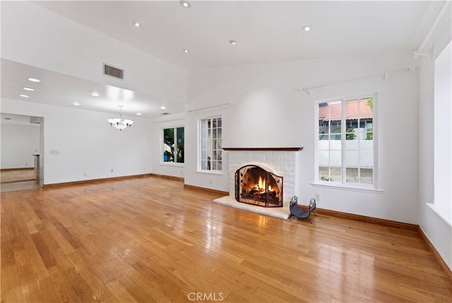 15863 foothill, Rancho Cascades, CA 91342