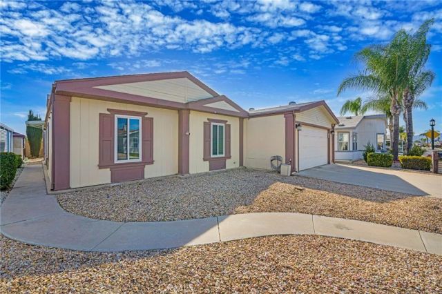 1250 N Kirby 156, Hemet, CA 92546