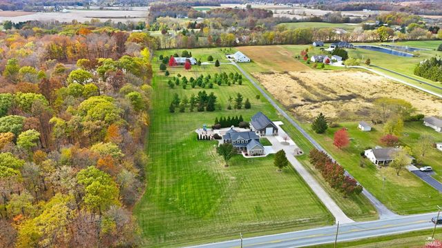 18621 Amstutz Road, Auburn, IN 46706