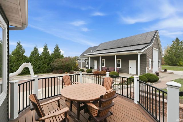 18621 Amstutz Road, Auburn, IN 46706