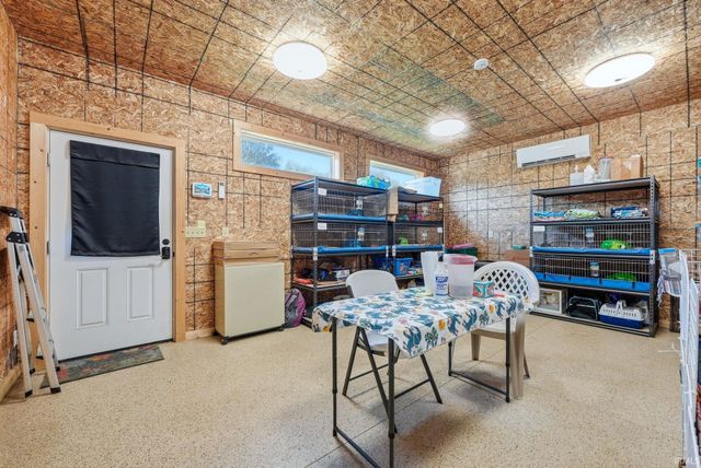 18621 Amstutz Road, Auburn, IN 46706