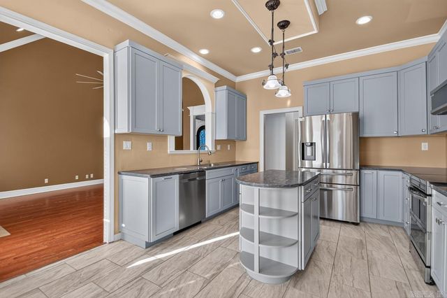 44 Shadow Creek Cir, Austin, AR 72007