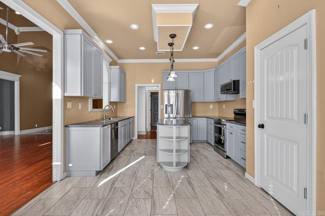 44 Shadow Creek Cir, Austin, AR 72007