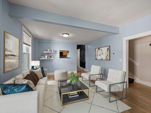 823 20th Avenue NE, Minneapolis, MN 55418