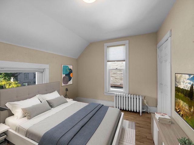 823 20th Avenue NE, Minneapolis, MN 55418