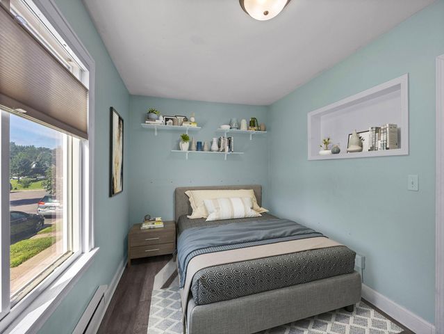 823 20th Avenue NE, Minneapolis, MN 55418