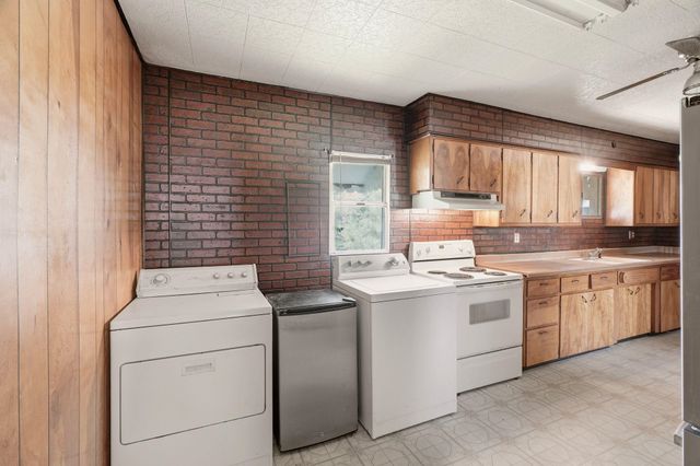 10212 S Electric Ave, Four Lakes, WA 99014