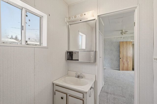10212 S Electric Ave, Four Lakes, WA 99014